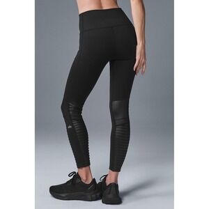 Alo Yoga Women's‎ Black 7/8 Length Moto Leggings Size Small